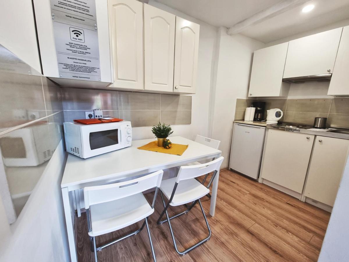 Gyongy Apartmanhazak Apartment Gyongyos Ngoại thất bức ảnh