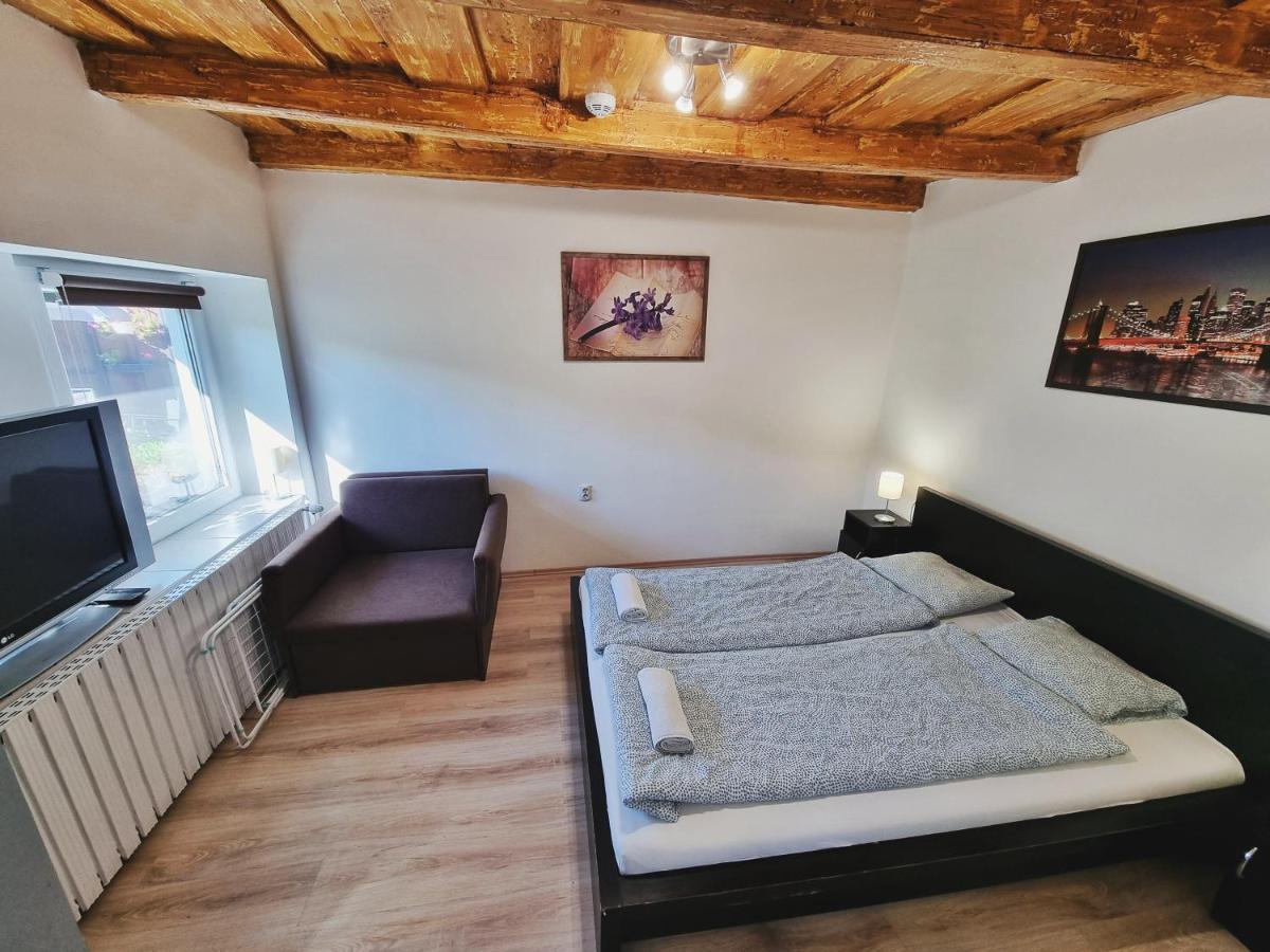 Gyongy Apartmanhazak Apartment Gyongyos Ngoại thất bức ảnh